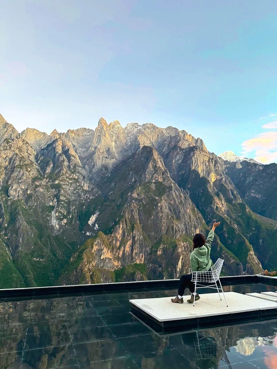 The rooftop photo platform at Cloud Way Homestay, looking out across the gorge